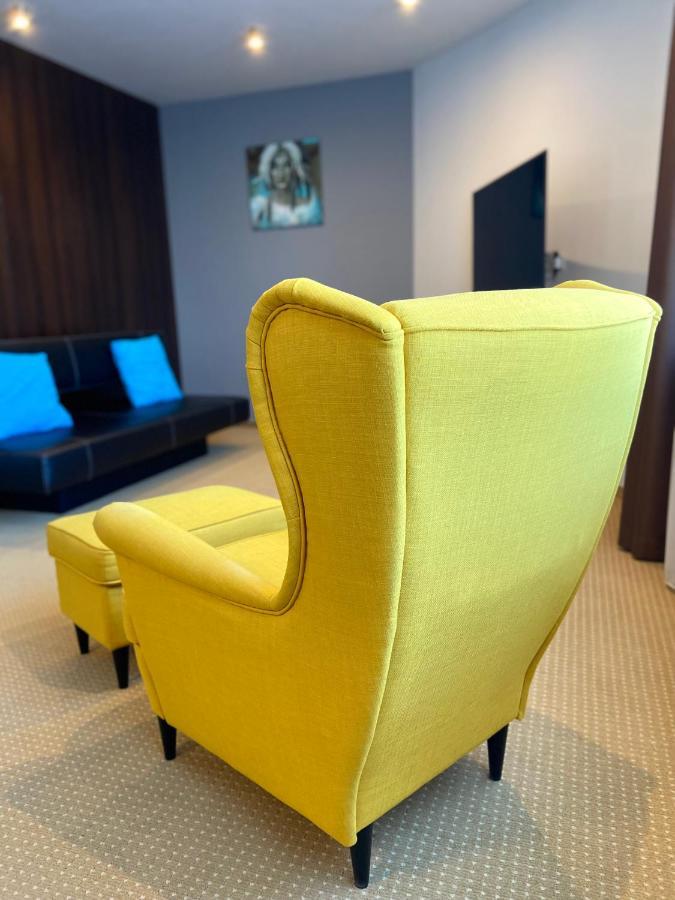 Ruben Hotel Zielona Gora Екстер'єр фото