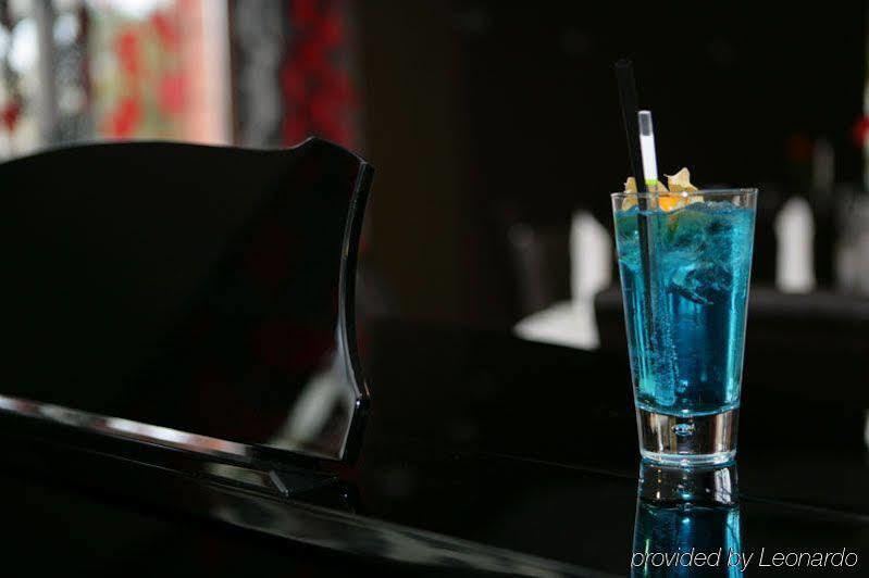 Ruben Hotel Zielona Gora Екстер'єр фото