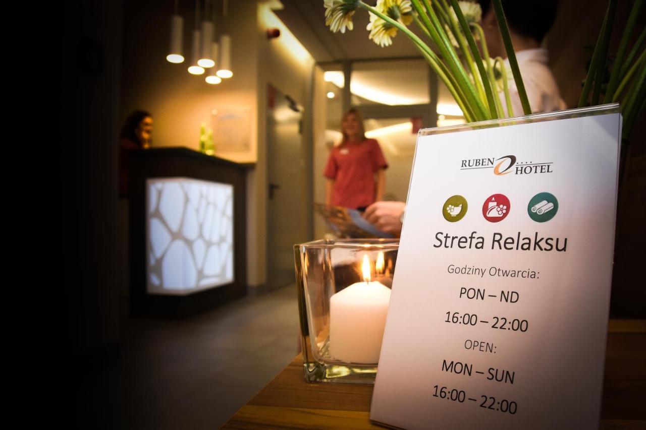 Ruben Hotel Zielona Gora Екстер'єр фото